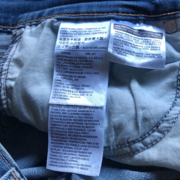 Levi’s jeans! - Picture 5 of 6